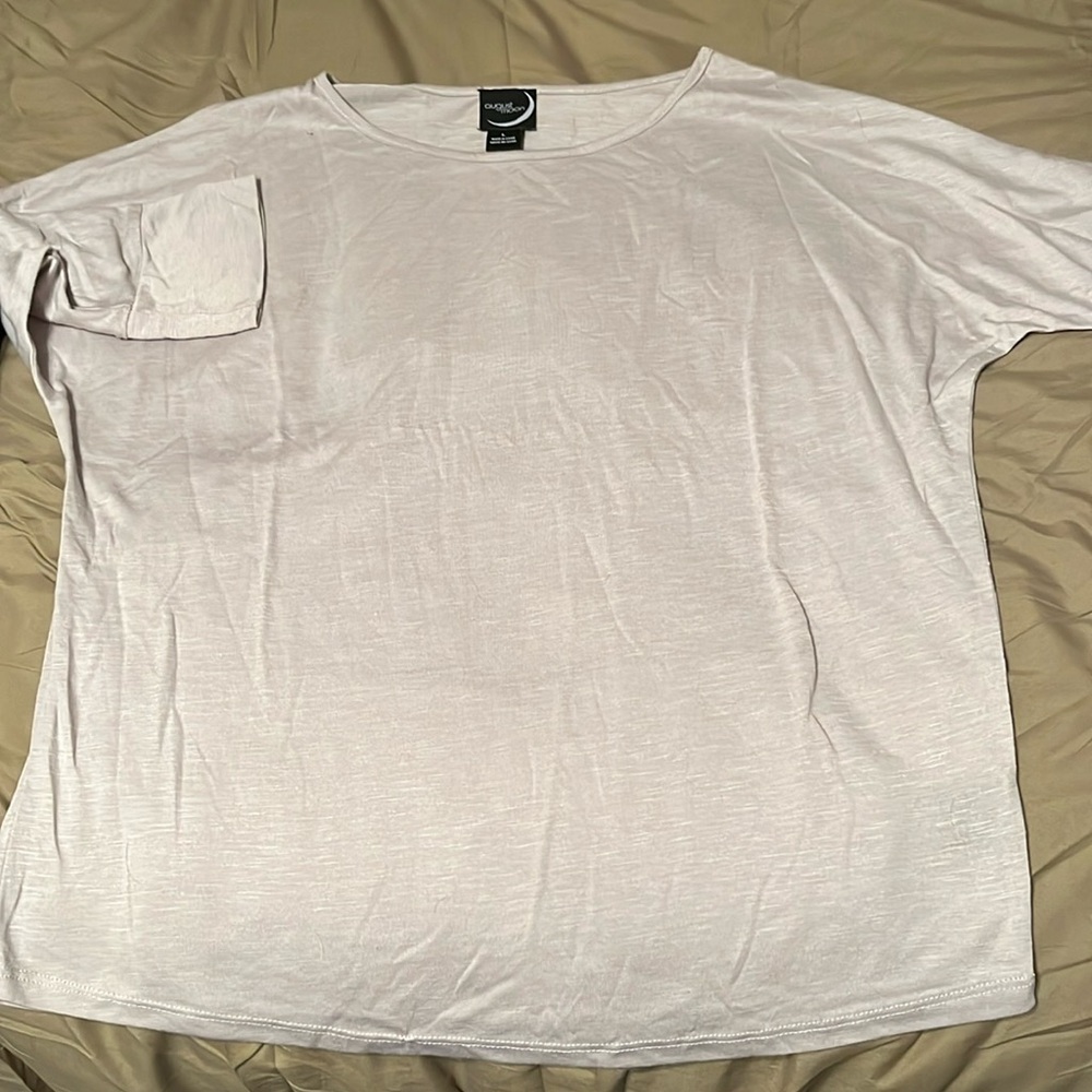 women’s shirt